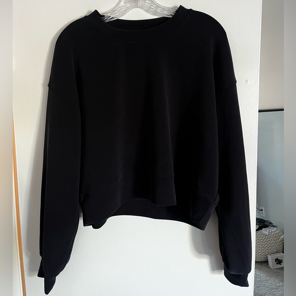 Lululemon Black Softstreme Perfectly Oversized Cropped Crew (Size 6)